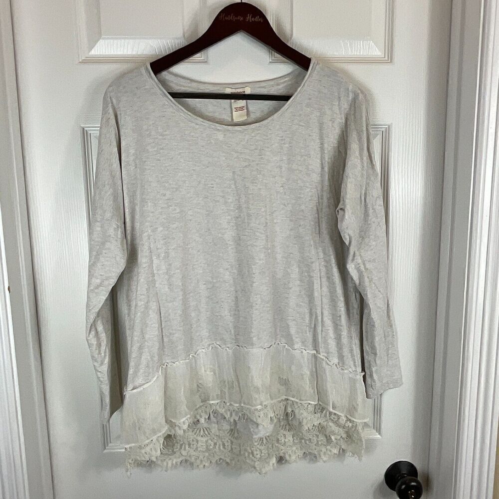 Sundance Women M Top Gray Heather Cream Lace Hi Low Long Sleeve Tshirt Blouse T3 - Picture 2 of 11